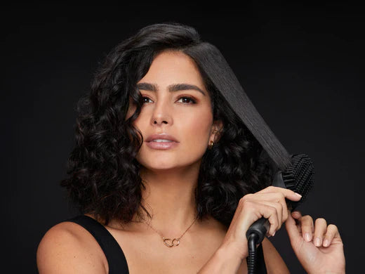 How To Manage Frizzy Hair: Treatments And Styling Tips